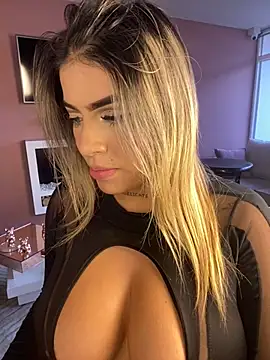 MiaWhitePink  online show from 14, 2, 2025