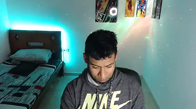 Snapshot of Enriblack92 chatting on 28, 12, 2024 Enriblack92 online show from 28, 12, 2024