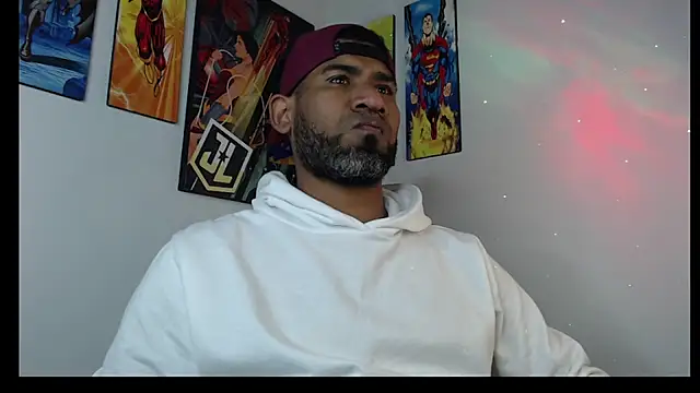 Snapshot of Enriblack92 chatting on 8, 2, 2025 Enriblack92 online show from 8, 2, 2025