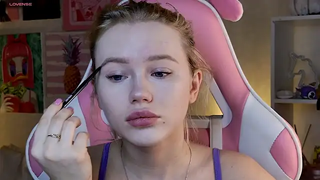 Snapshot of LexieLoree chatting on 7, 2, 2025 LexieLoree online show from 7, 2, 2025