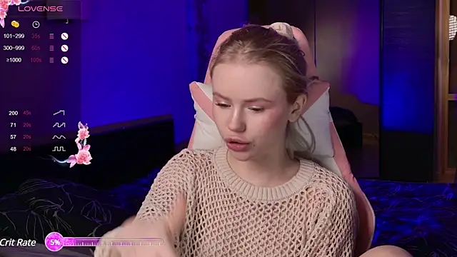 Snapshot of LexieLoree chatting on 11, 3, 2025 LexieLoree online show from 11, 3, 2025