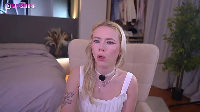 LexieLoree online show from 21, 3, 2026