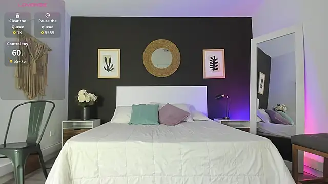 VioletPaket online show from 5, 2, 2026