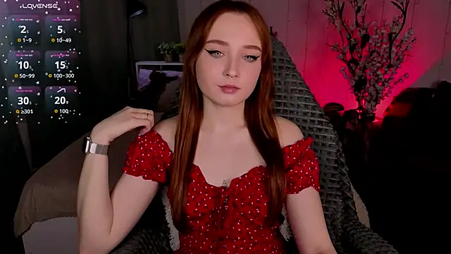 Emma Chery online show from 14, 11, 2025