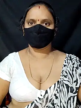 vintage-vibs online show from 4, 3, 2025