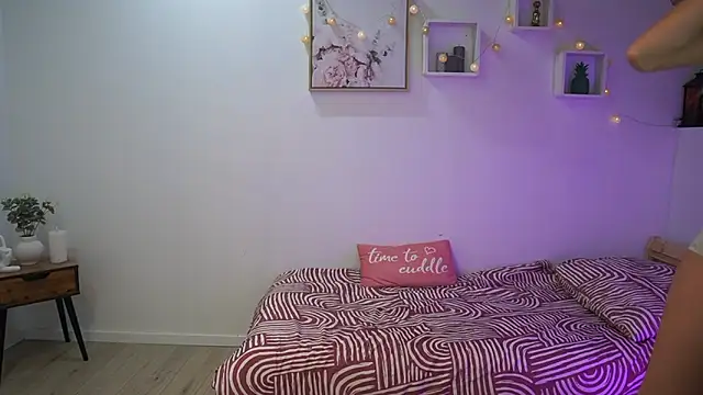 Amai  Liu online show from 13, 11, 2025