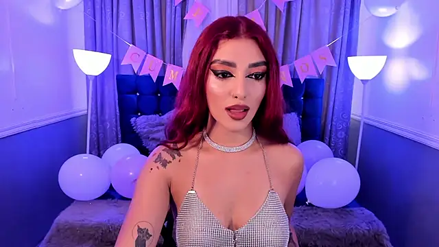 Snapshot of hallsredd chatting on 9, 12, 2024 hallsredd online show from 9, 12, 2024