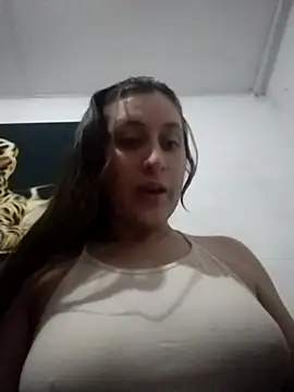 Snapshot of dulccemaria24 chatting on 20, 11, 2025 dulccemaria24 online show from 20, 11, 2025