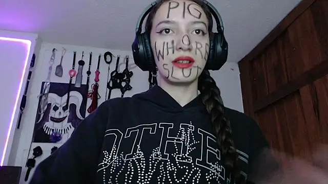 Eloise-brown online show from 7, 1, 2025