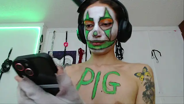 Eloise-brown online show from 1, 2, 2025