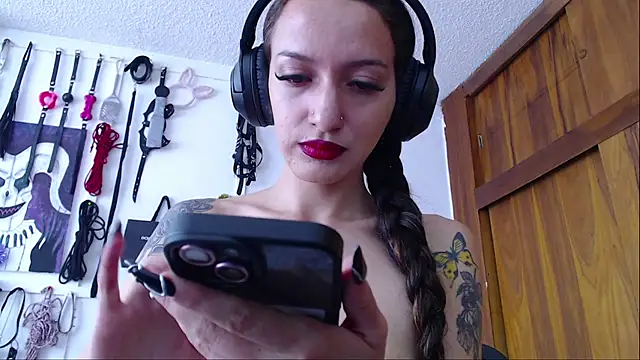 Eloise-brown online show from 9, 2, 2025