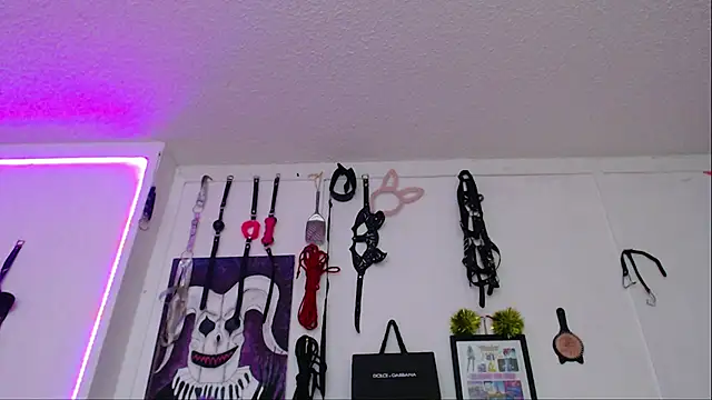 Eloise-brown online show from 15, 2, 2025