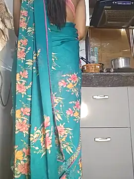 Snapshot of Manpreet_kaur21 chatting on 3, 3, 2025 Manpreet kaur21 online show from 3, 3, 2025