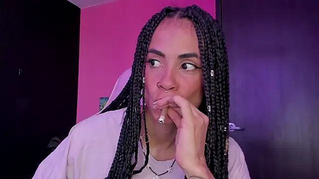 Juanadearco5 online show from 11, 12, 2024