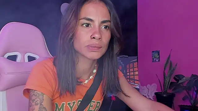 Juanadearco5 online show from 14, 2, 2025