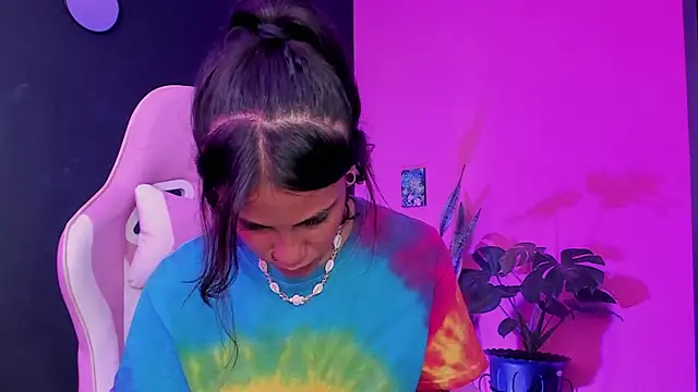 Juanadearco5 online show from 24, 2, 2025