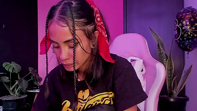 Juanadearco5 online show from 20, 3, 2025