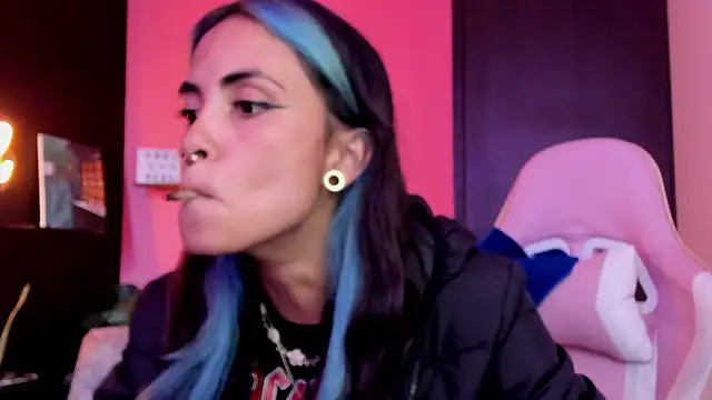 Juanadearco5 online show from 23, 9, 2025