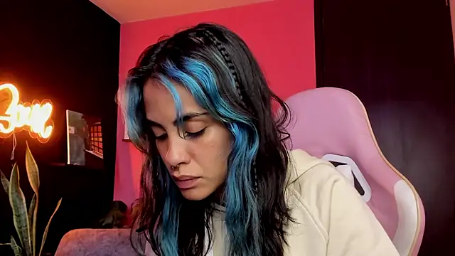 Juanadearco5 online show from 15, 10, 2025