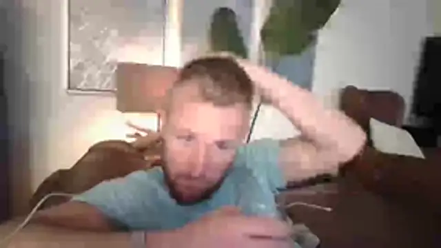 Snapshot of W1LBURN chatting on 10, 6, 2026 W1LBURN online show from 10, 6, 2026
