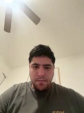 Snapshot of elwhite1996 chatting on 15, 12, 2025 elwhite1996 online show from 15, 12, 2025