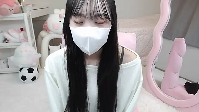 momo room online show from 16, 12, 2024