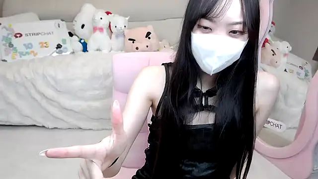 momo room online show from 23, 10, 2025