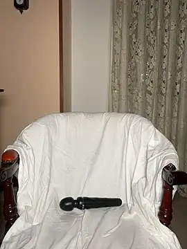 SierraFox  online show from 5, 3, 2025