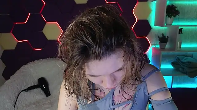 LitaBrom online show from 6, 1, 2025