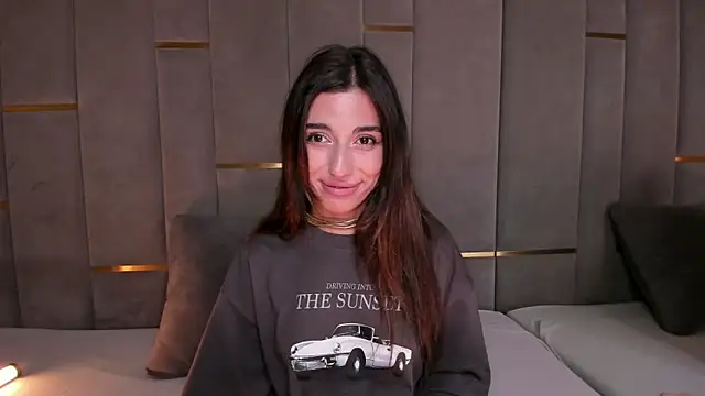 Snapshot of eva_lim chatting on 8, 3, 2025 eva lim online show from 8, 3, 2025