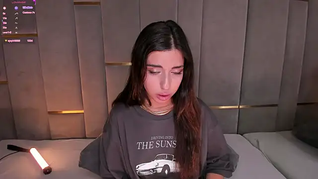 Snapshot of eva_lim chatting on 8, 3, 2025 eva lim online show from 8, 3, 2025