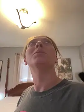 lezbean24 online show from 31, 1, 2026