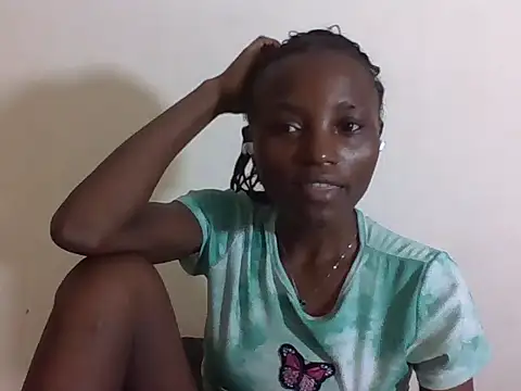 Snapshot of SexyNeedle22 chatting on 15, 9, 2025 SexyNeedle22 online show from 15, 9, 2025