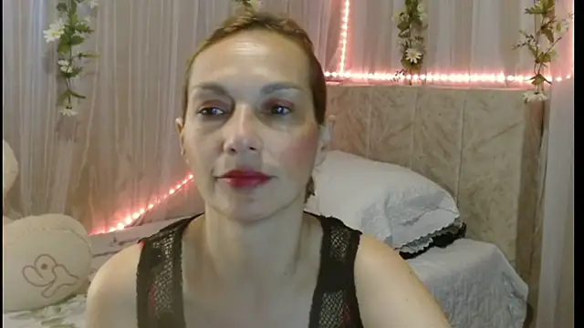 italagomez  online show from 9, 2, 2025