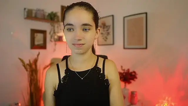 Gia Paige18 online show from 18, 9, 2025