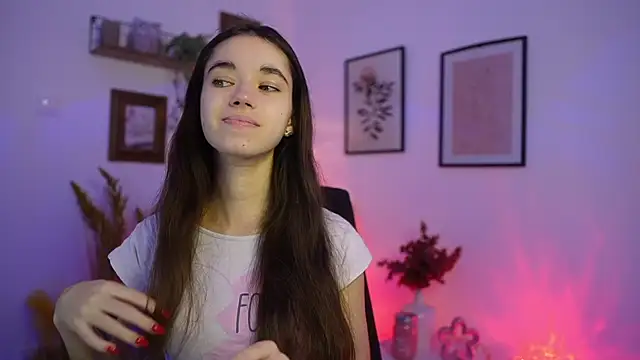 Gia Paige18 online show from 24, 11, 2025