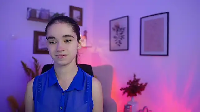 Gia Paige18 online show from 27, 11, 2025