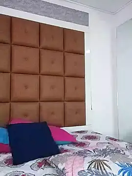 Snapshot of ELLA_KELLY chatting on 5, 2, 2025 ELLA KELLY online show from 5, 2, 2025