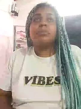 Snapshot of ELLA_KELLY chatting on 8, 3, 2025 ELLA KELLY online show from 8, 3, 2025