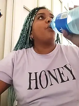 Snapshot of ELLA_KELLY chatting on 20, 3, 2025 ELLA KELLY online show from 20, 3, 2025