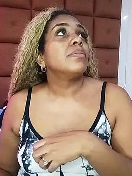 Snapshot of ELLA_KELLY chatting on 13, 9, 2025 ELLA KELLY online show from 13, 9, 2025