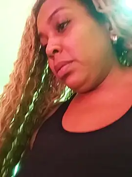 Snapshot of ELLA_KELLY chatting on 17, 9, 2025 ELLA KELLY online show from 17, 9, 2025