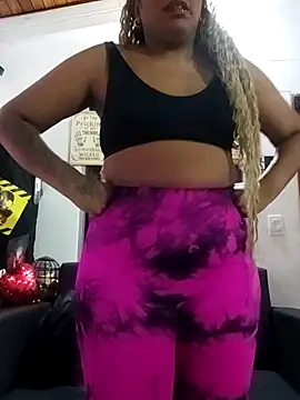 Snapshot of ELLA_KELLY chatting on 23, 10, 2025 ELLA KELLY online show from 23, 10, 2025