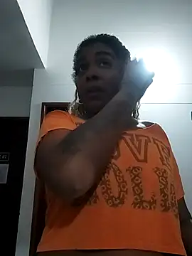 Snapshot of ELLA_KELLY chatting on 13, 11, 2025 ELLA KELLY online show from 13, 11, 2025