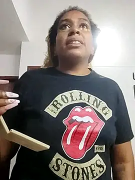 Snapshot of ELLA_KELLY chatting on 19, 11, 2025 ELLA KELLY online show from 19, 11, 2025