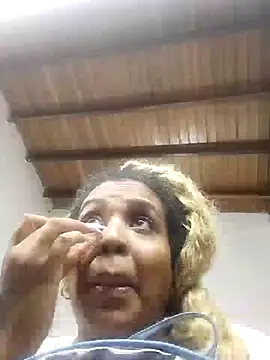 Snapshot of ELLA_KELLY chatting on 27, 11, 2025 ELLA KELLY online show from 27, 11, 2025