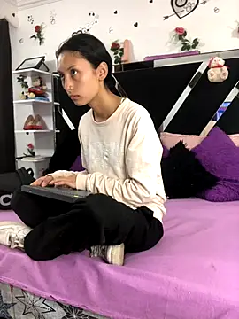 Snapshot of 1lovelygirls chatting on 9, 10, 2025 1lovelygirls online show from 9, 10, 2025