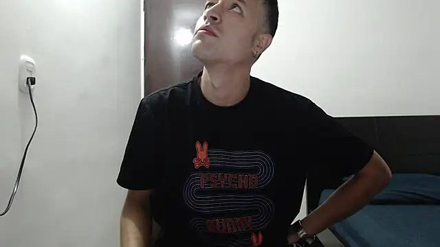 dimitriquiet05 online show from 5, 1, 2025