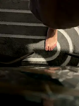 Snapshot of dimitriei chatting on 8, 11, 2025 dimitriei online show from 8, 11, 2025