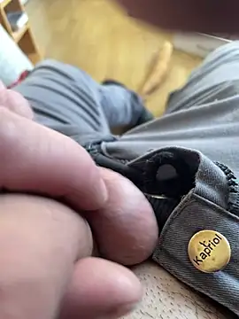 Snapshot of dimitriei chatting on 4, 2, 2026 dimitriei online show from 4, 2, 2026